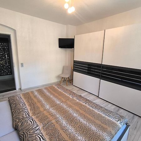 Hochwertige Ferienwohnung/Zentrumsnahe Lage! Reichenbach im Vogtland Luaran gambar