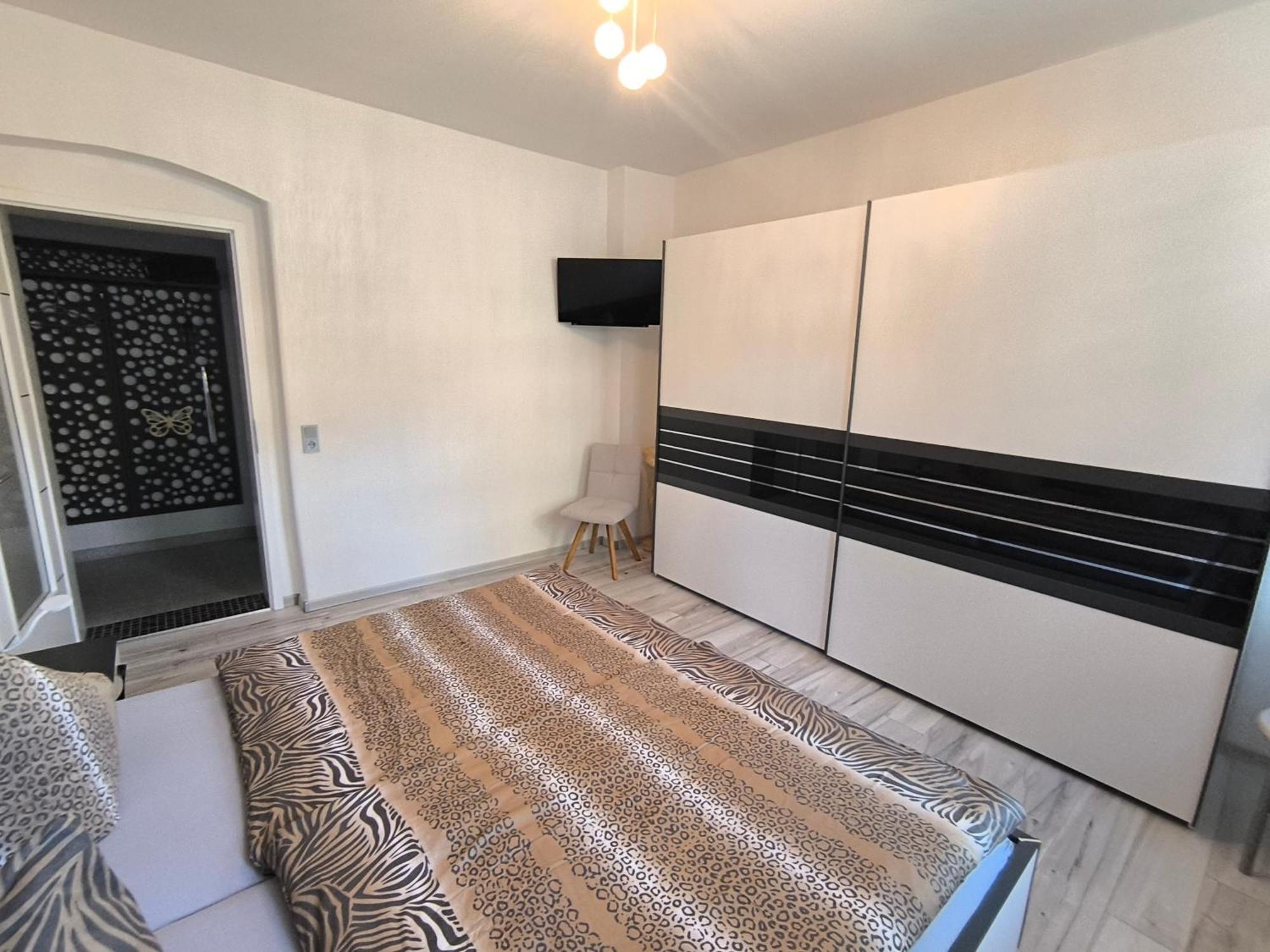Hochwertige Ferienwohnung/Zentrumsnahe Lage! Reichenbach im Vogtland Luaran gambar